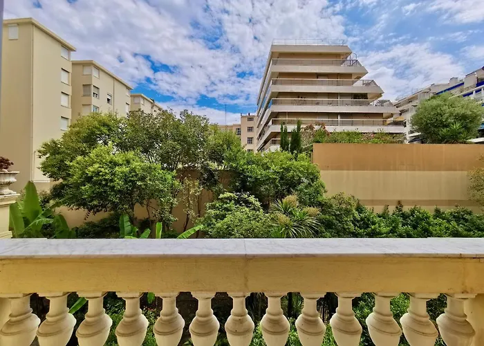 Le Massenet By Guys Apartment *