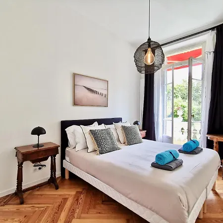 Апартаменты Le Massenet By Guys